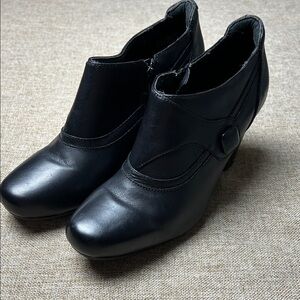 Clark’s Bendable Ruby Edge Ankle Boots